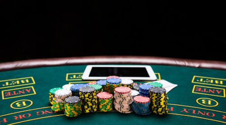 Factors to Consider While Choosing Online Casino