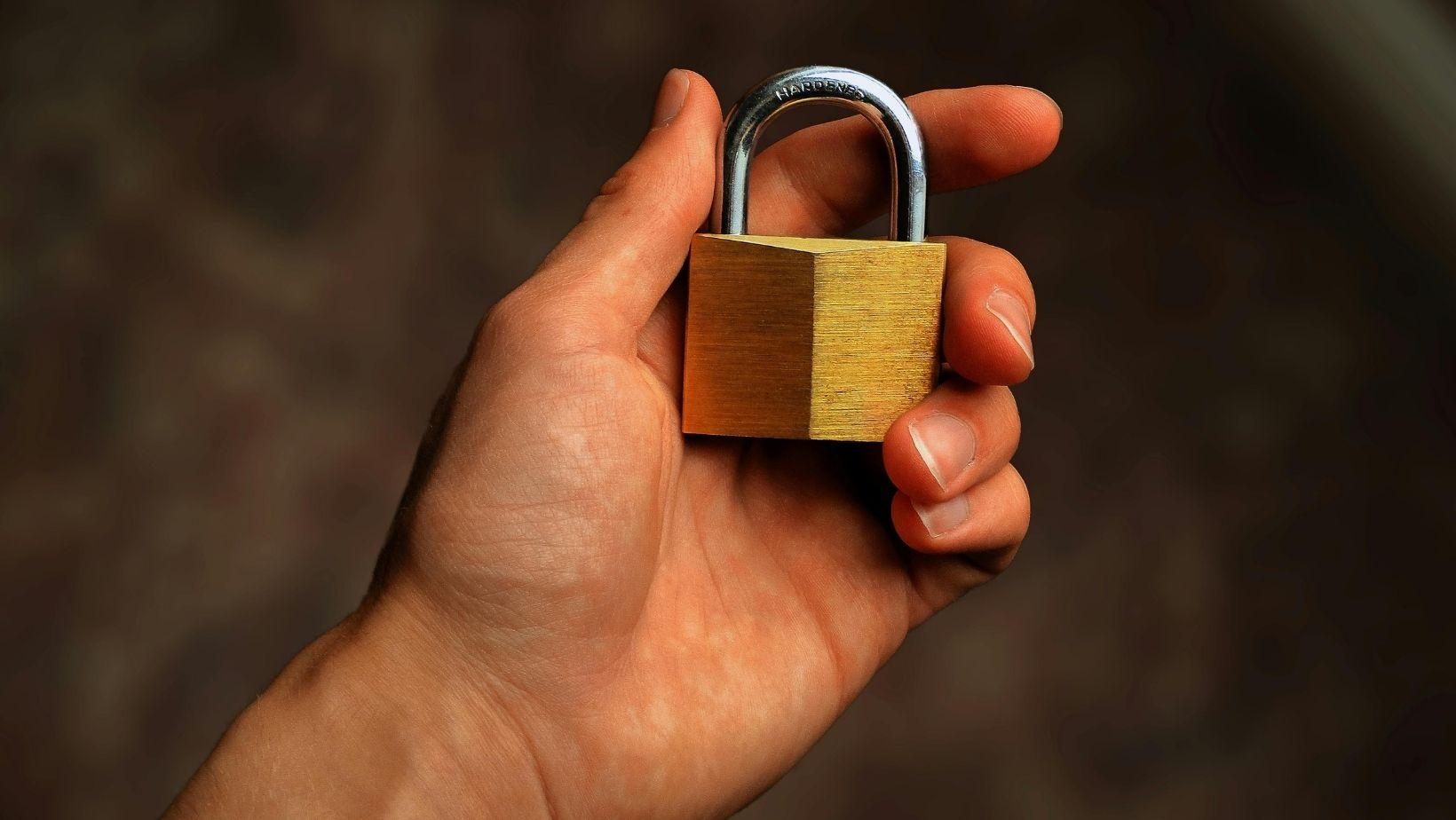 home security 2026, improve home security, best padlocks 2026, security locks for homes, outdoor padlocks, smart padlocks, home safety tips 2026, residential security solutions, padlock security benefits