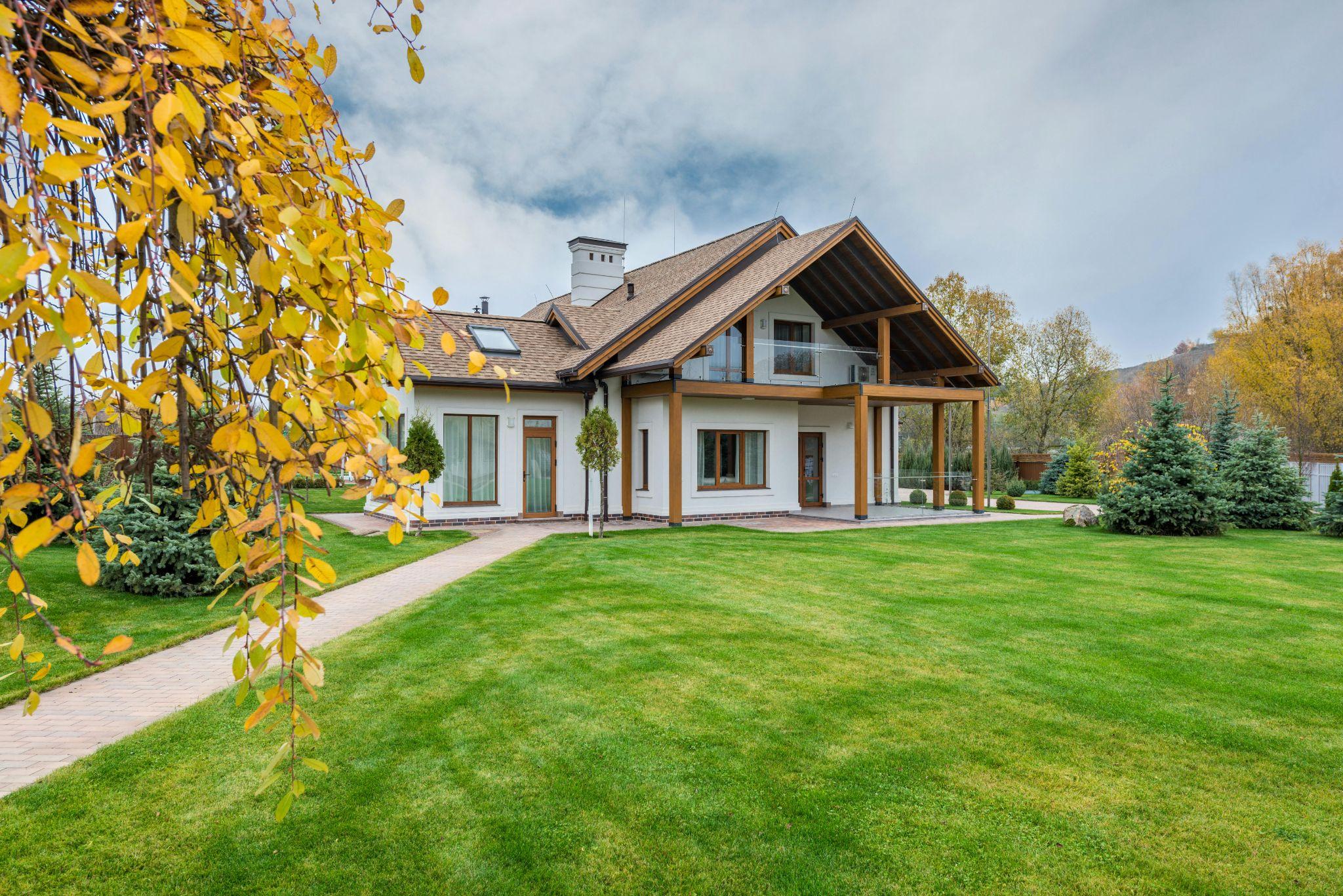 backyard maintenance, backyard landscaping ideas, backyard renovation tips, improve backyard appearance, outdoor space upgrade, professional backyard services, backyard design ideas, backyard enhancement services, backyard makeover experts, local backyard contractors