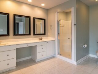 bathroom remodel tips, bathroom design ideas, successful bathroom renovation, bathroom renovation guide, bathroom interior design, bathroom remodel planning, small bathroom makeover, modern bathroom design, luxury bathroom remodel, bathroom upgrading tips