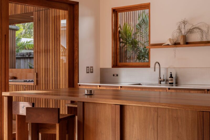 quiet luxury homes, material consistency homes, luxury home design trends, minimalist luxury residences, high-end home materials, understated luxury interiors, sustainable luxury houses, location-specific luxury homes, modern luxury architecture, premium material homes